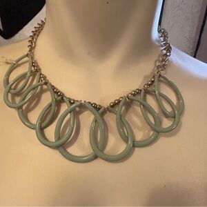 Elegant Green and Gold Necklace